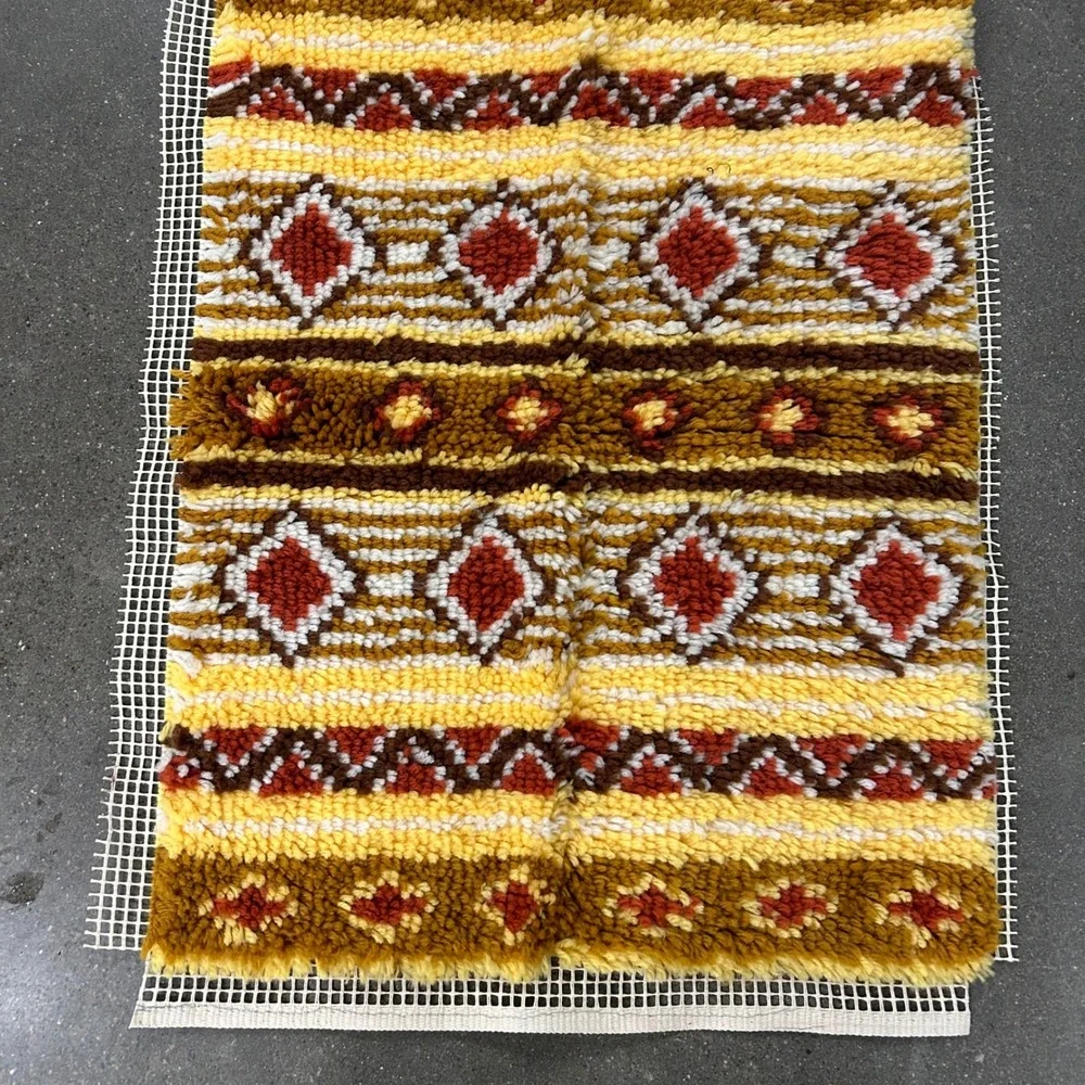 Vintage Yarn Art Tapestry Rug Western South West Stripes Bath Rug